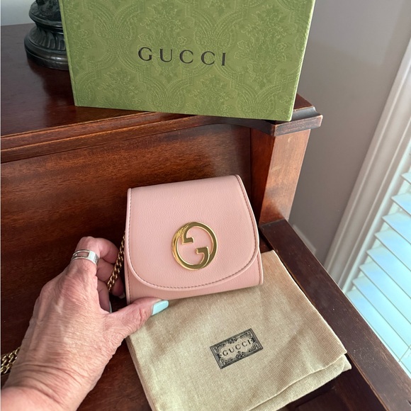 Luxury Designer Bags, Jewelry and Shoes show! - Picture 8 of 15